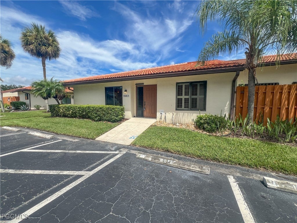 1426 Park Shore Cir 1, Fort Myers