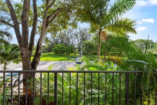 Photo of Listing #A11877837