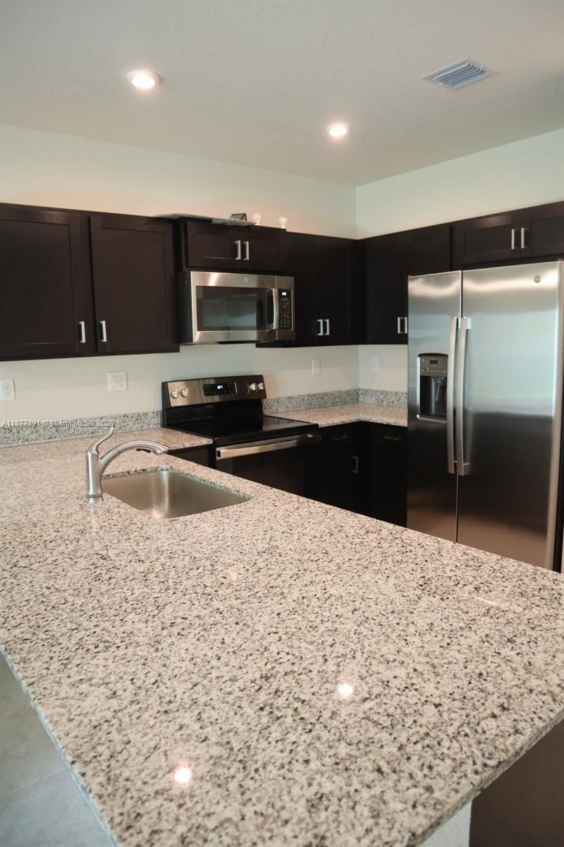 1040 Nw 5th Ter 1040, Florida City