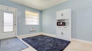 Photo of Listing #A11876982