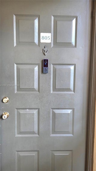 Photo of Listing #A11878261