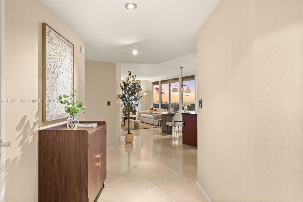 1830 S Ocean Dr 2306, Hallandale Beach