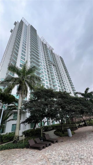 Photo of Listing #A11878534