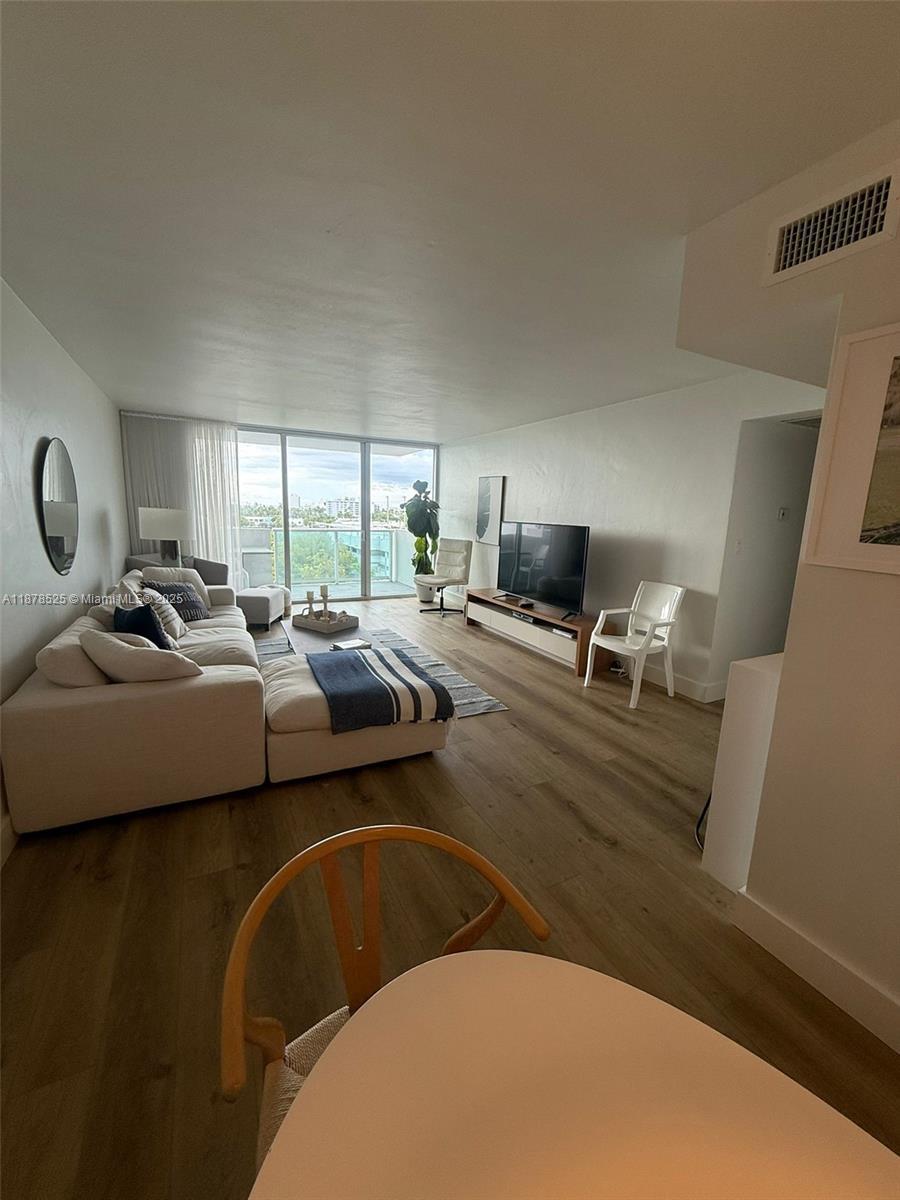 1200 West Ave 710, Miami Beach