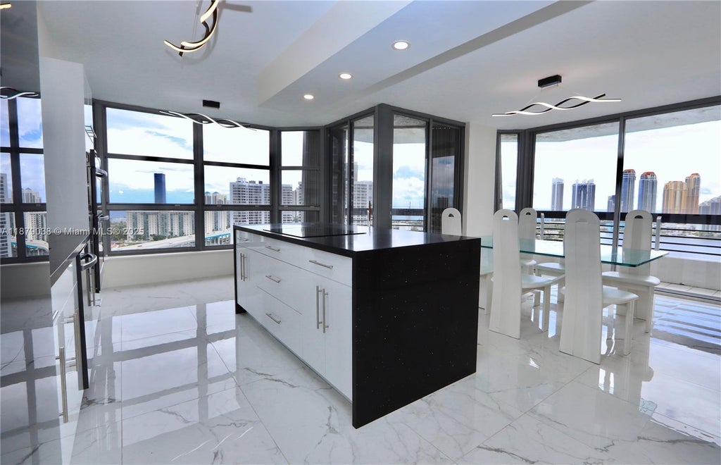 3530 Mystic Pointe Dr 2510, Aventura