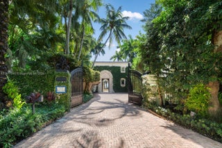 Photo of Listing #A11877345