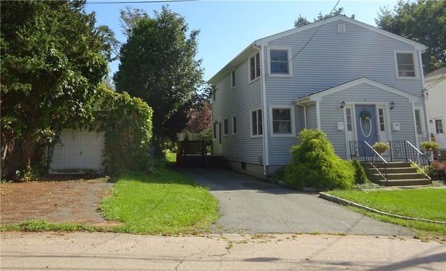 3 Southmayd St # A, Newport