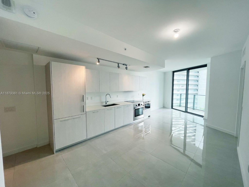 501 Ne 31st St 907, Miami