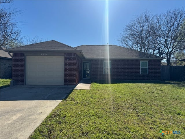 2221 Michigan Street, New Braunfels