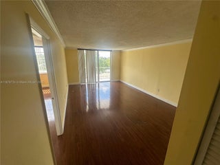 Photo of Listing #A11879724