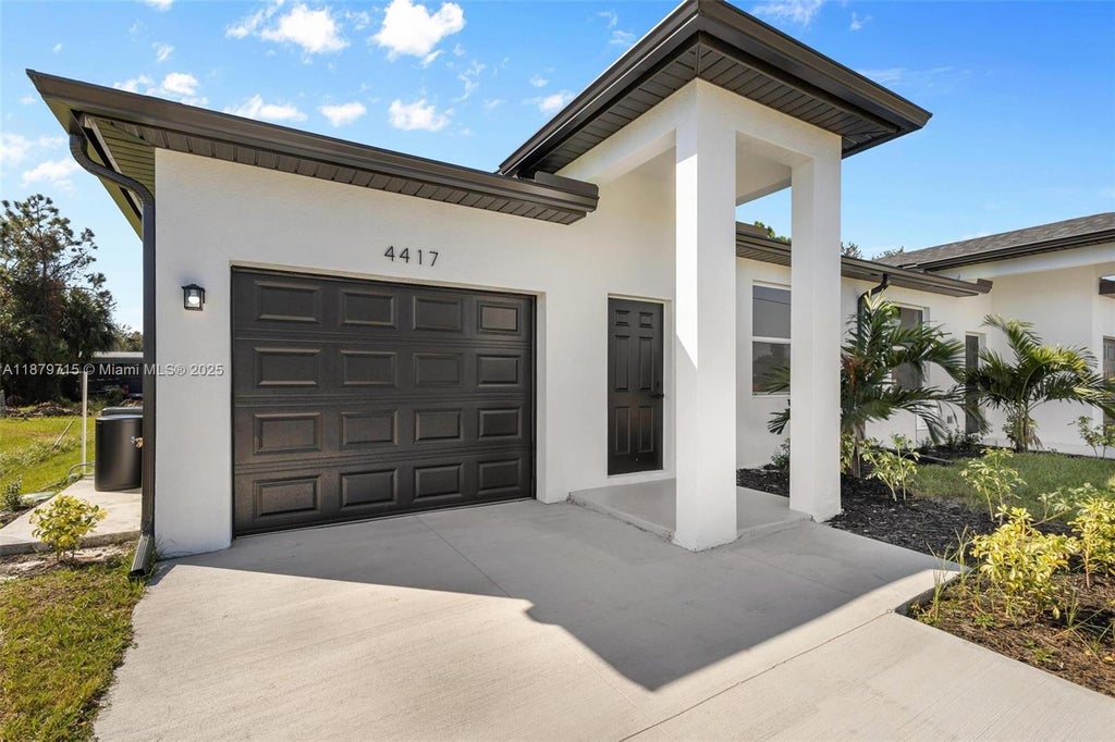 4417 28th St Sw 4417, Lehigh Acres