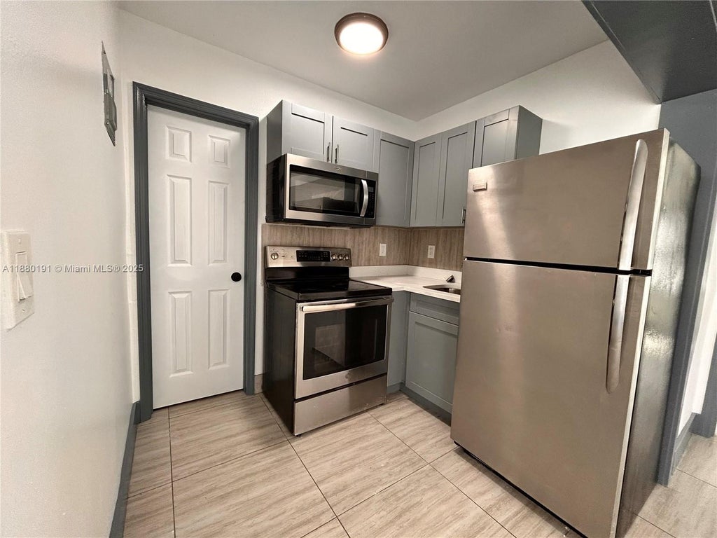 1928 Wilson St 3, Hollywood