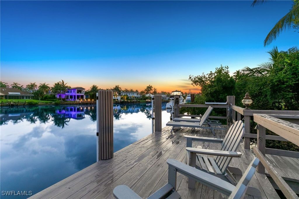 1060 Galleon Dr, Naples