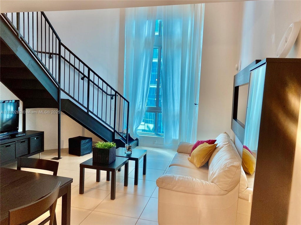 300 S Biscayne Blvd Loft 604, Miami
