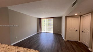 Photo of Listing #A11871084