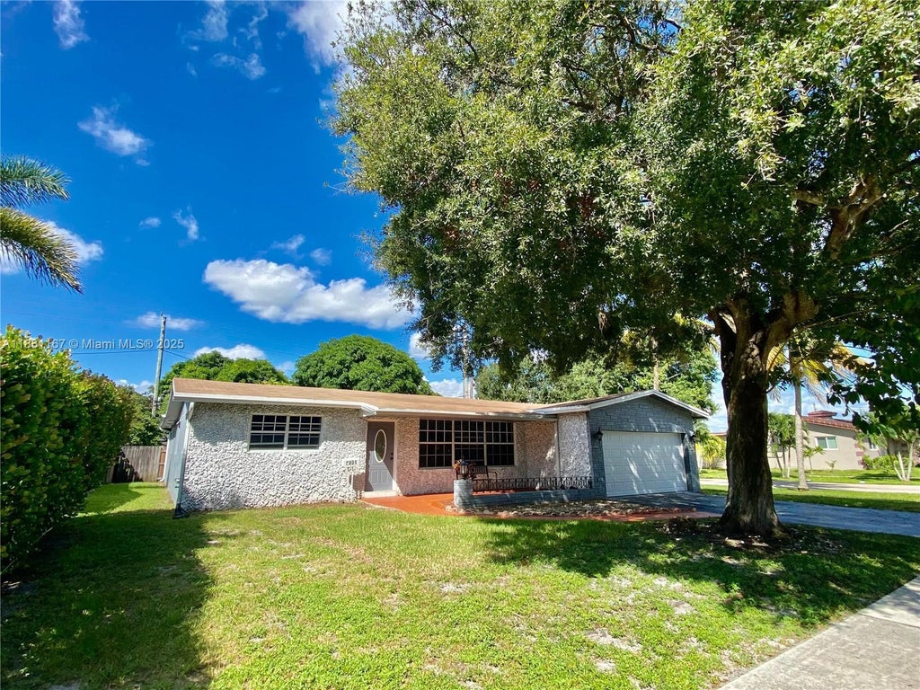 4801 Washington St, Hollywood