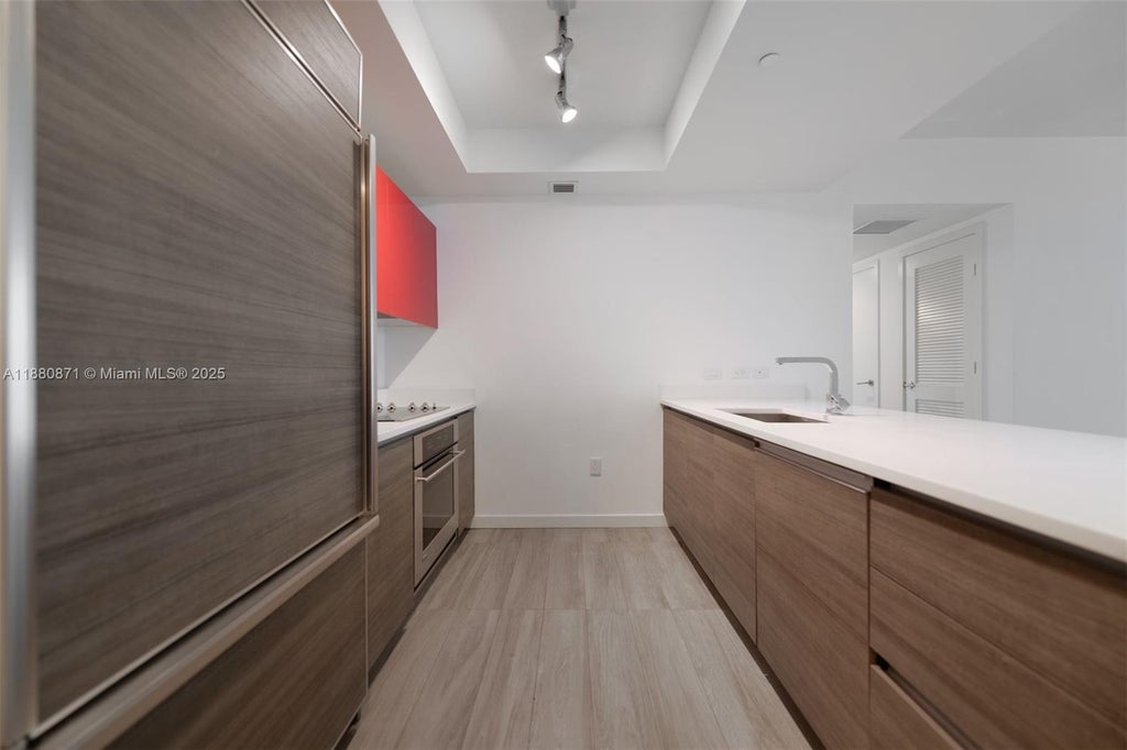 1100 S Miami Ave 3207, Miami