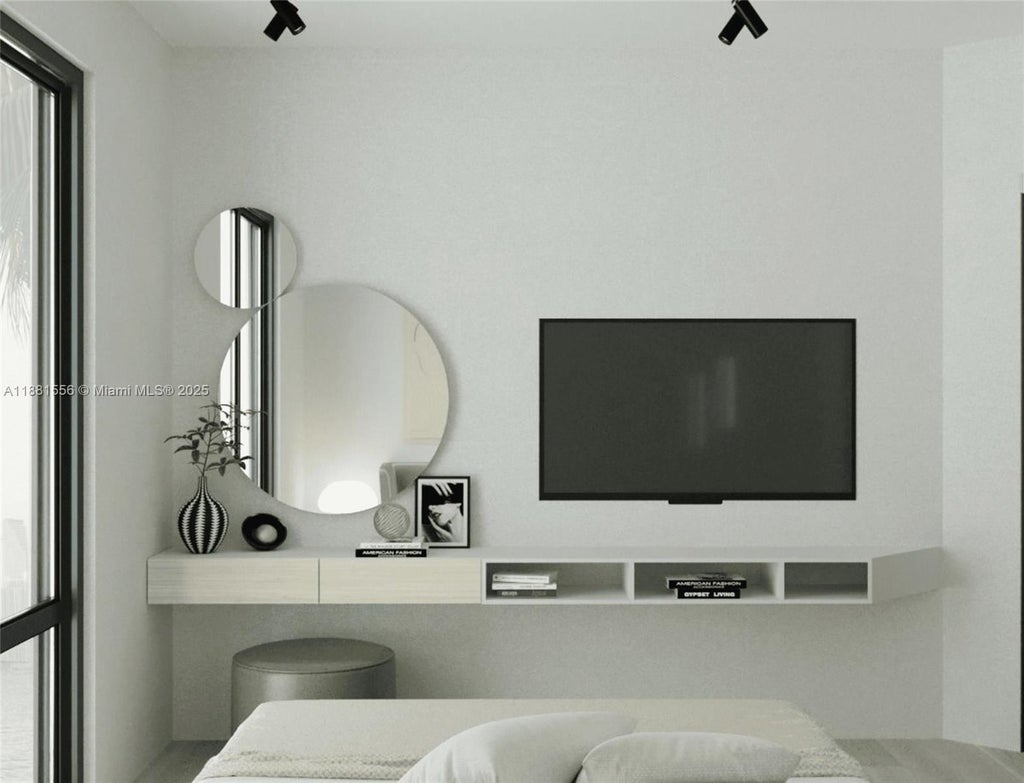 2479 Ne 192nd St 204, Miami