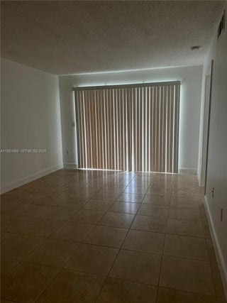 Photo of Listing #A11881966