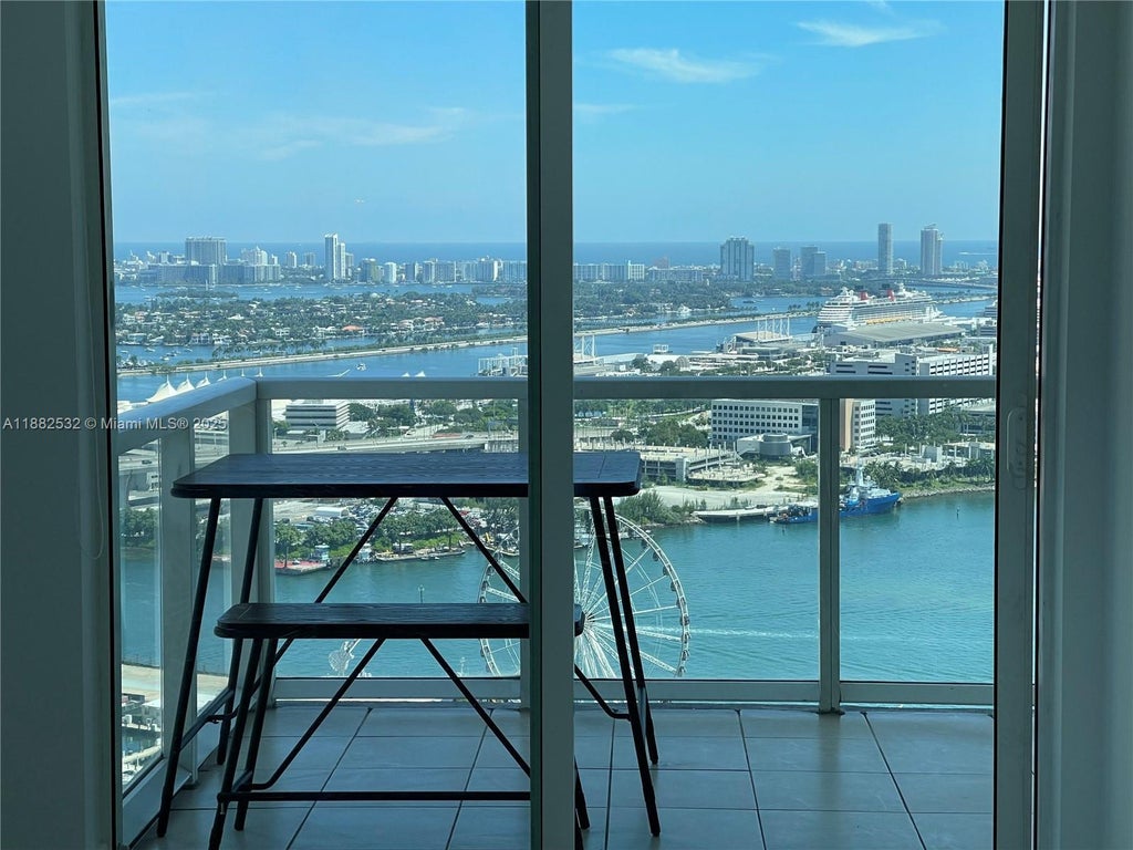 253 Ne 2 Street 3703, Miami