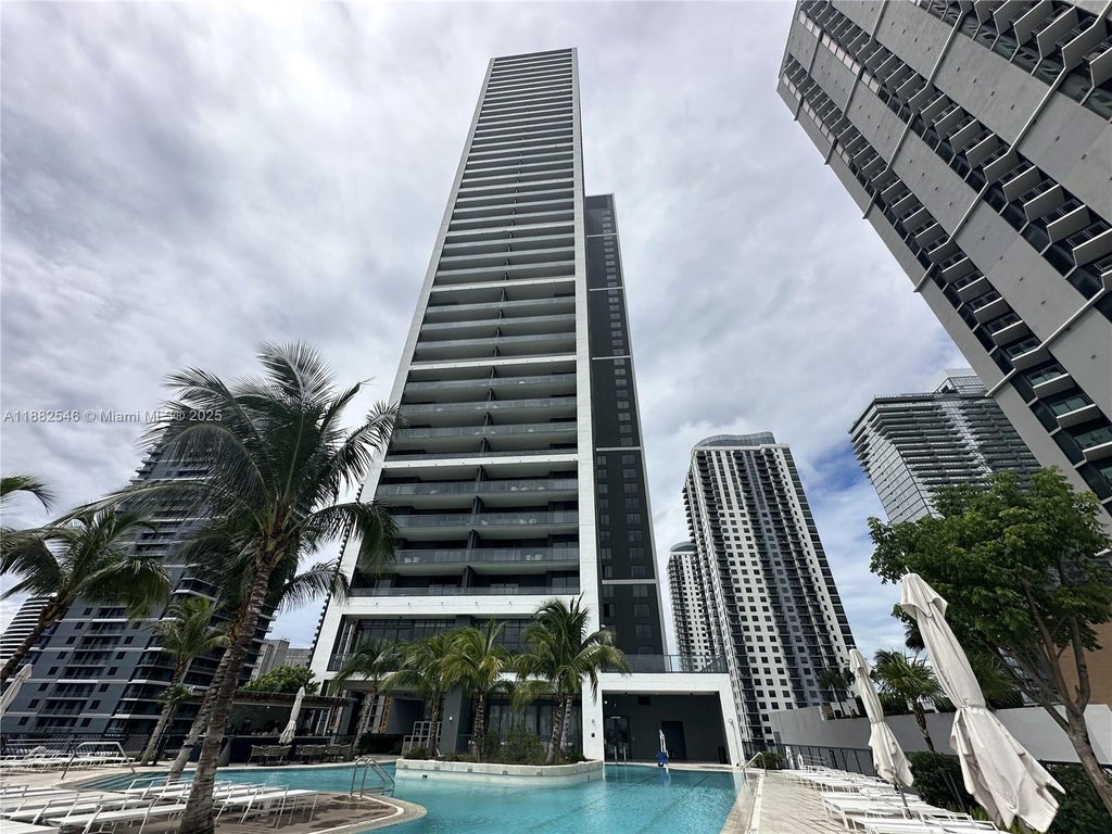 601 Ne 1st Avenue 3704, Miami