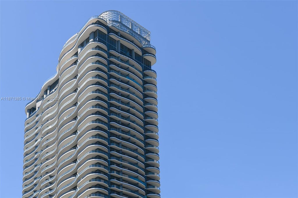 1000 Brickell Plaza 4904, Miami