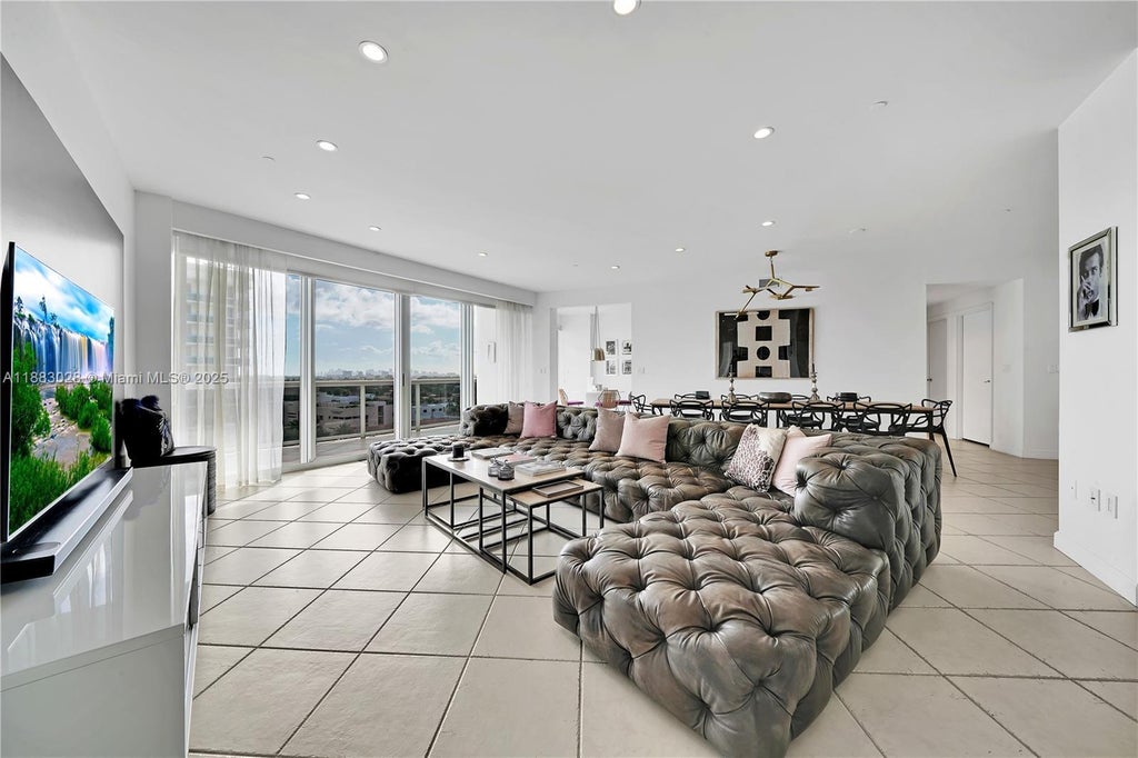 9601 Collins Ave 809, Bal Harbour