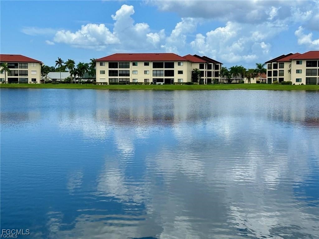 11110 Caravel Cir 201, Fort Myers