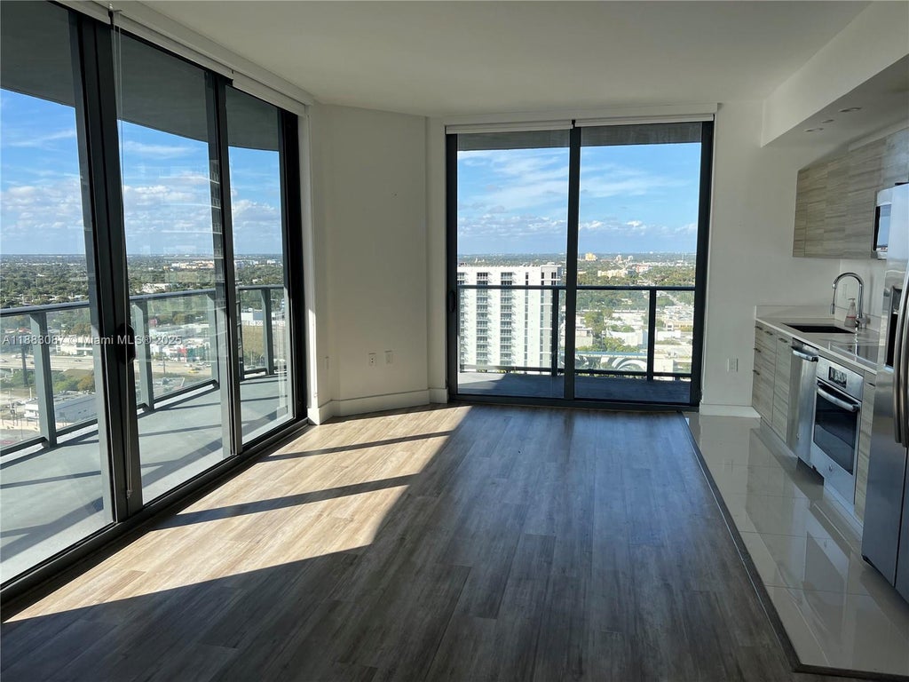 121 Ne 34th Street 2316, Miami