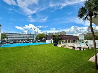 Photo of Listing #A11883496