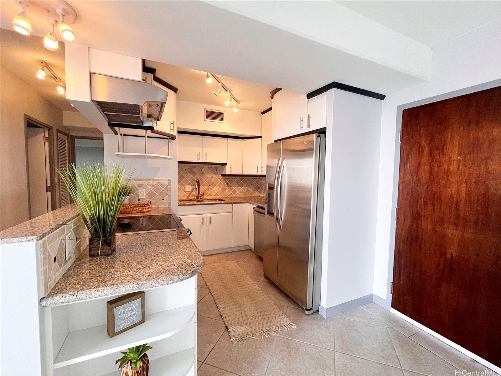 Photo of Listing #202521031