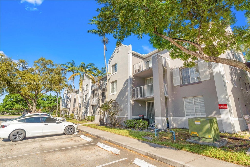 11177 Sw 8th St 207, Pembroke Pines