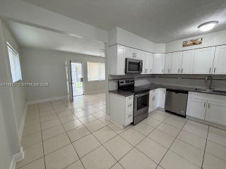 Photo of Listing #A11883272