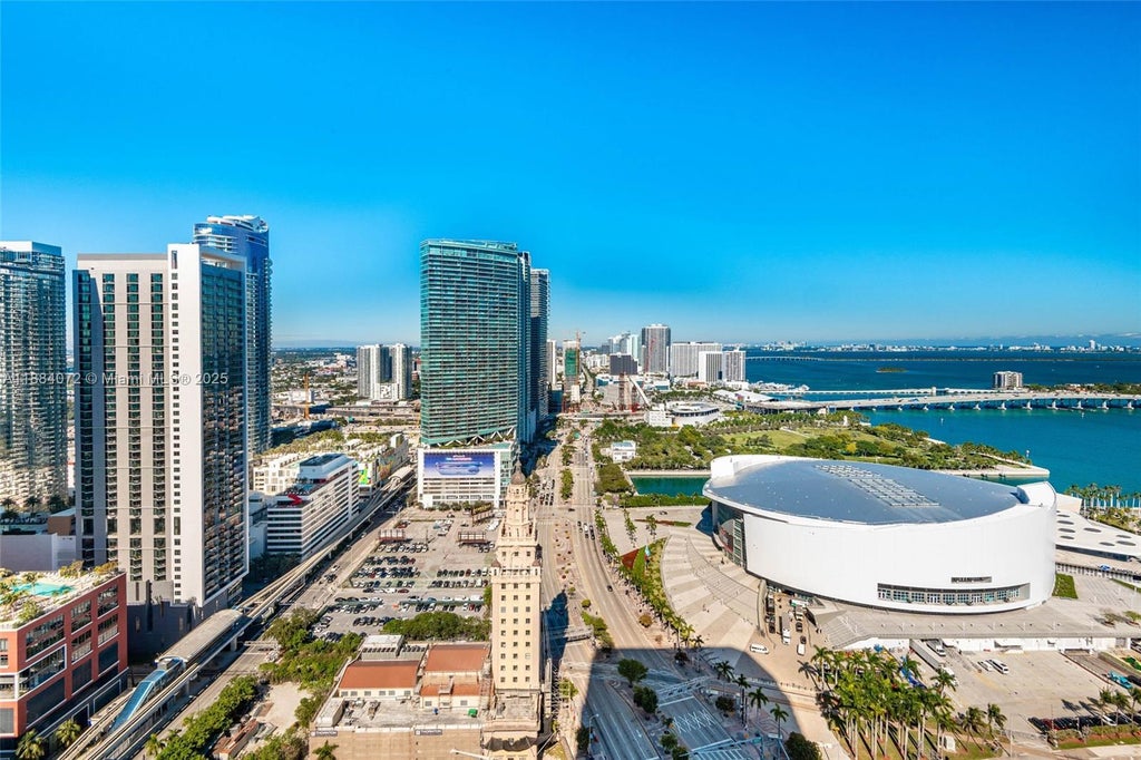 398 Ne 5th St 3003, Miami