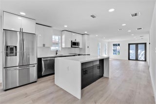 Photo of Listing #A11884232