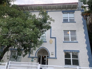 Photo of Listing #A11883077