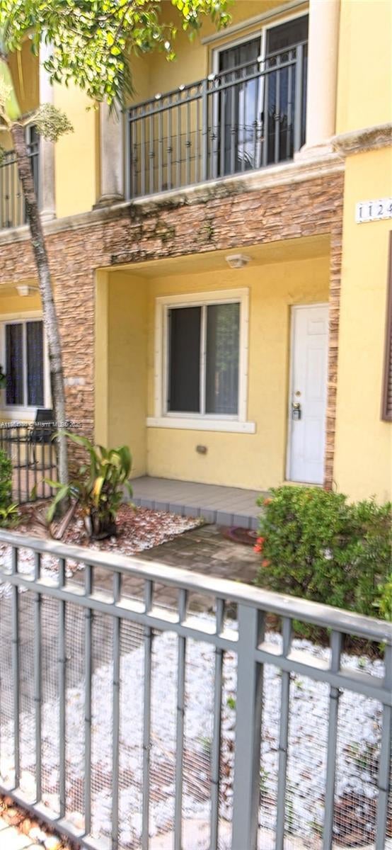 11240 Sw 230th Ter 11240, Miami