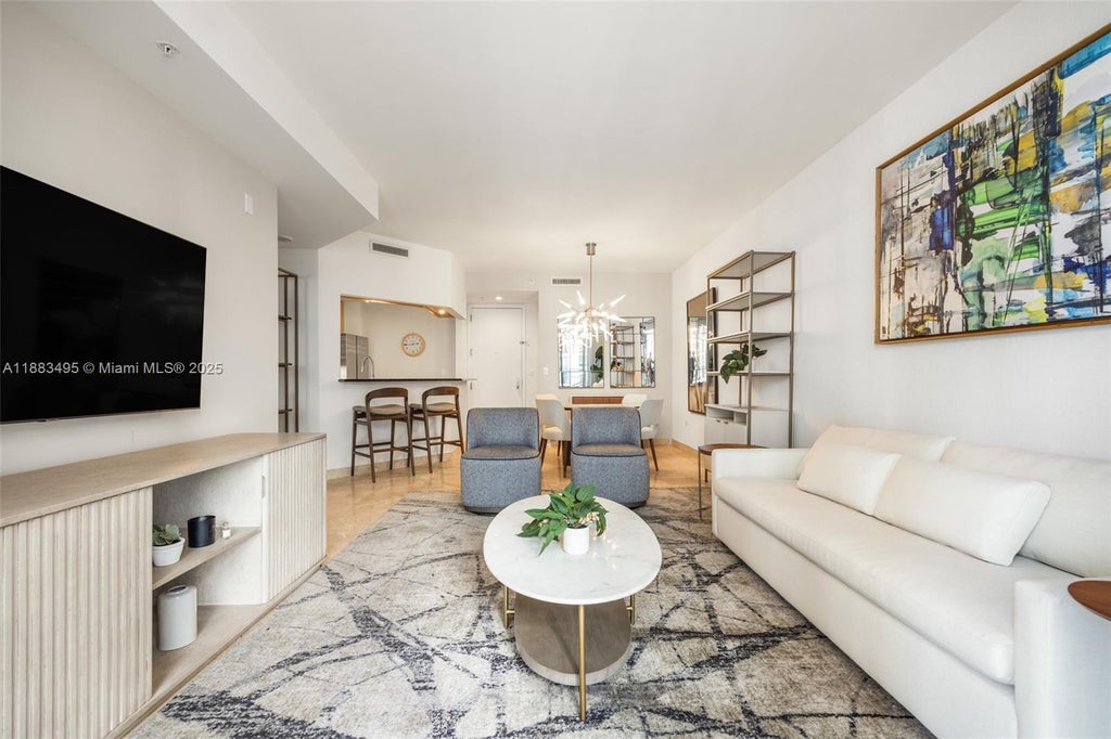 801 Brickell Key Blvd 1906, Miami