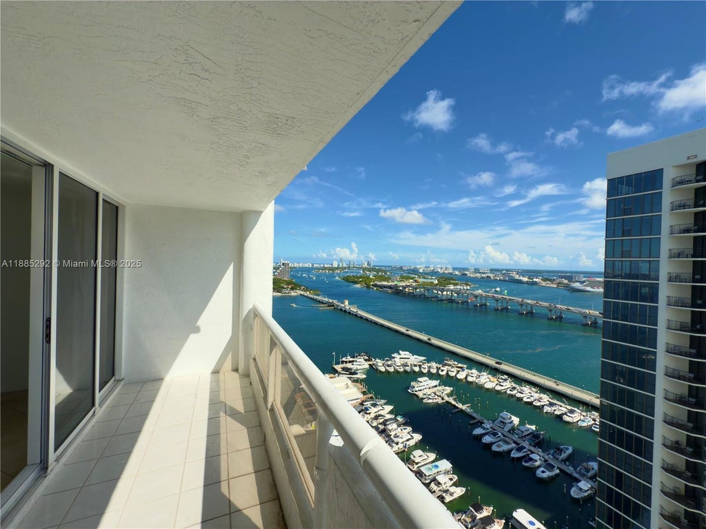 1717 N Bayshore Dr A-3046, Miami