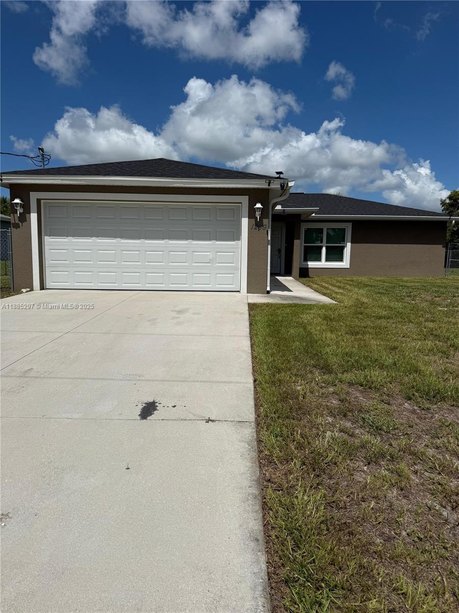 1209 Banjo Ct, La Belle
