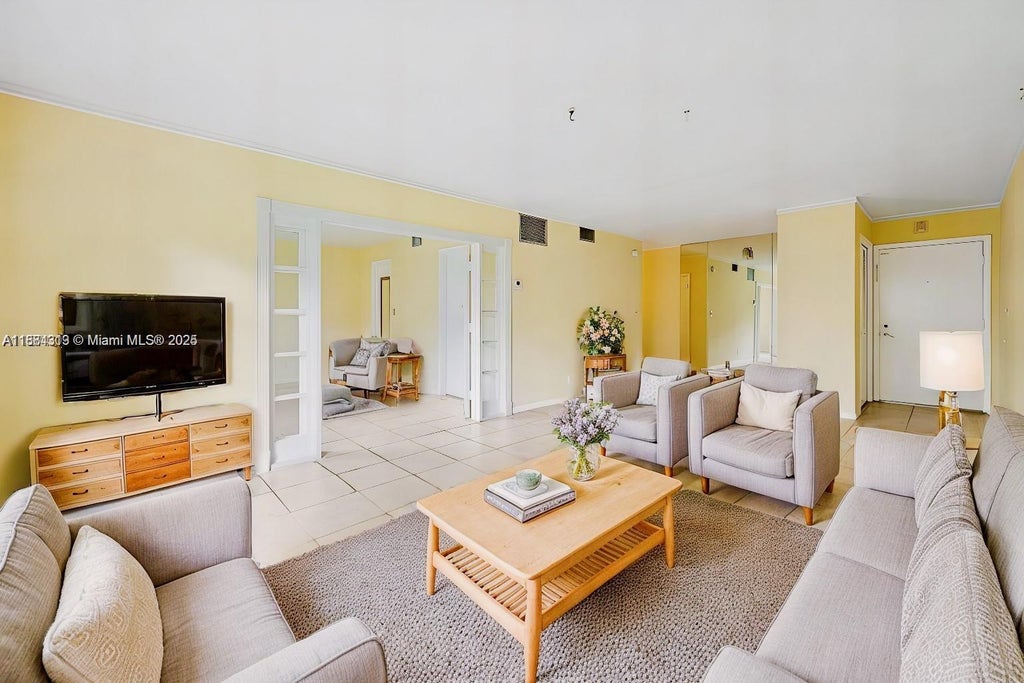 124 Ne 19th Ct 114b, Wilton Manors