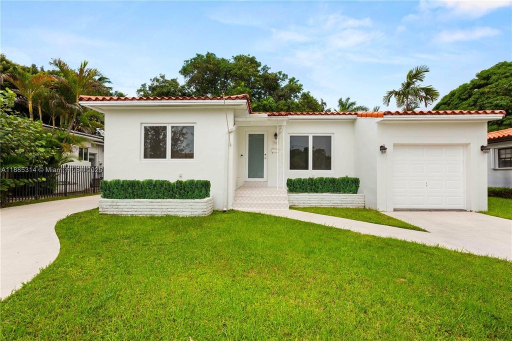 3018 Coconut Grove Dr, Coral Gables