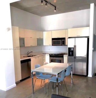 Photo of Listing #A11885608