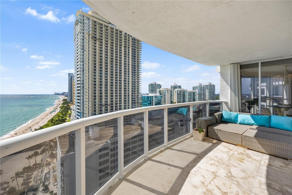 16711 Collins Ave 2007, Sunny Isles Beach