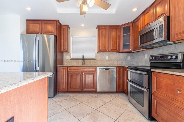 4 of 51 - 121 Golden Isles Dr 1201, Hallandale Beach, FL