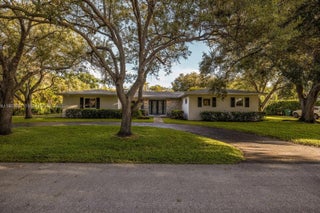 Photo of Listing #A11883902