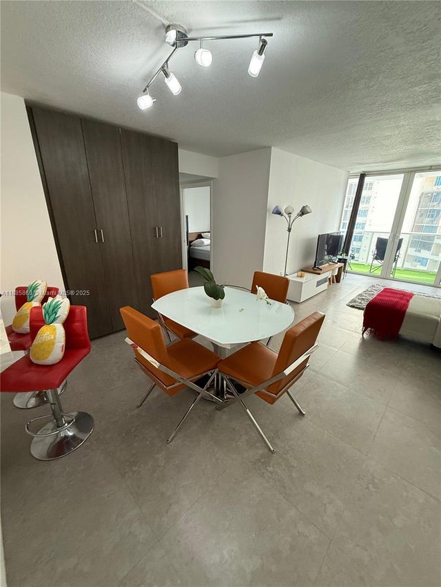 5 of 30 - 3140 S Ocean Dr 603, Hallandale Beach, FL