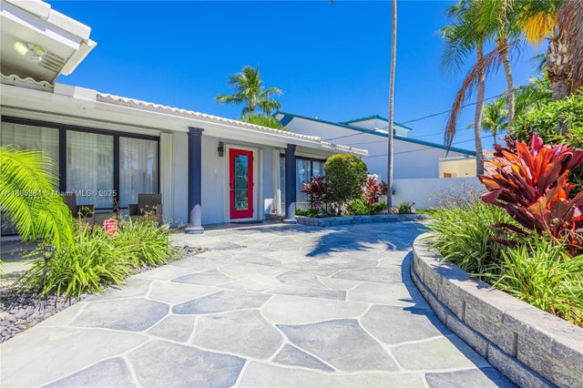 4 of 40 - 2531 Ne 47th St, Lighthouse Point, FL