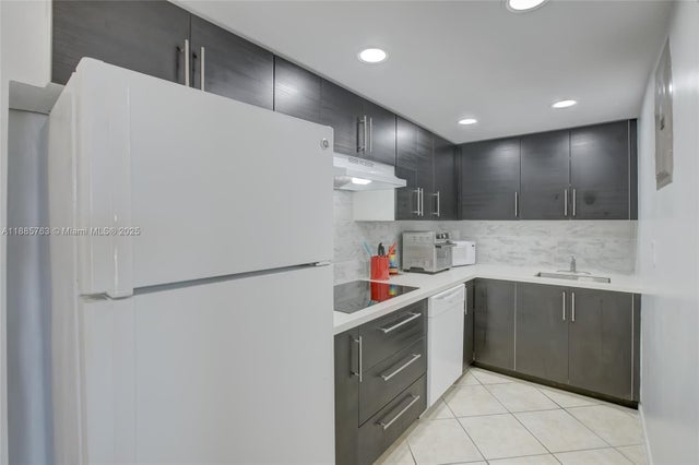 2 of 20 - 200 S Birch Rd 605, Fort Lauderdale, FL