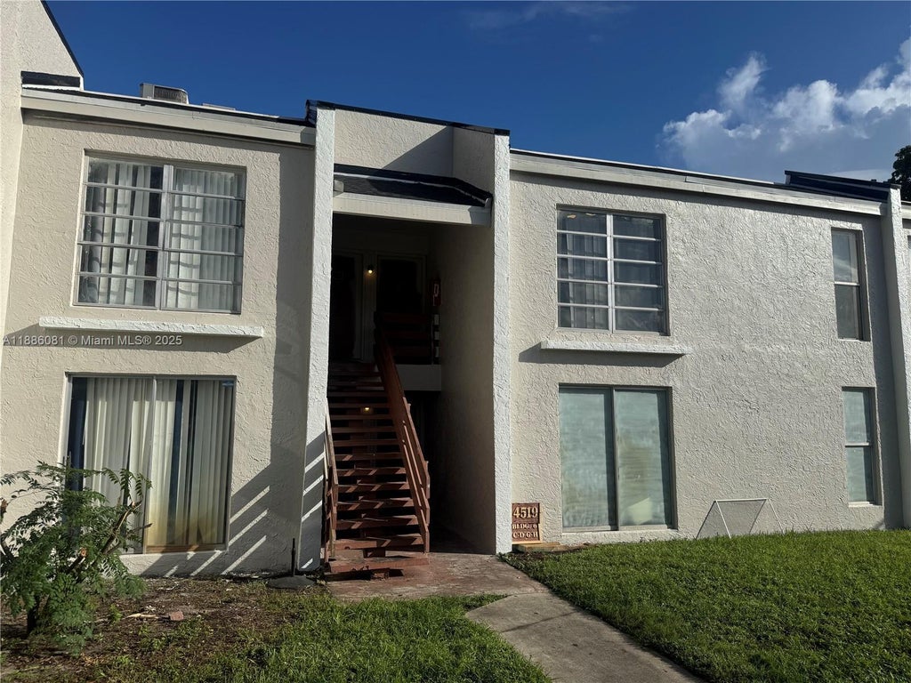 4519 Treehouse Ln G, Tamarac